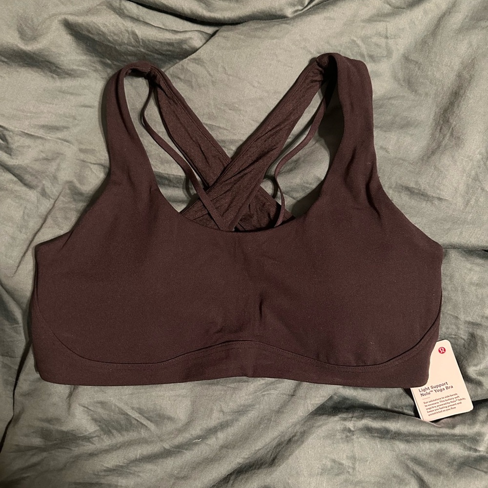 Lululemon Light Support Nulu Yoga Bra 8 Black